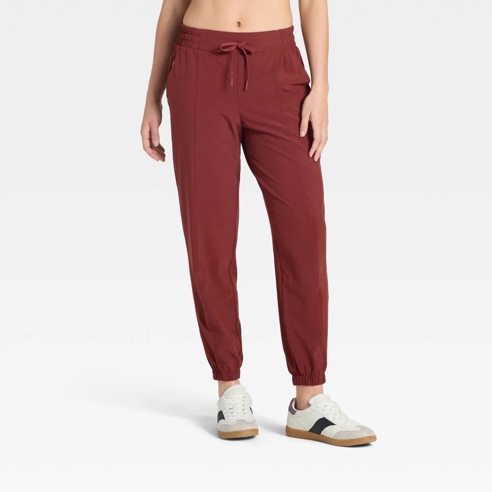All in Motion Women's Active Light Mid-Rise Joggers Maroon L